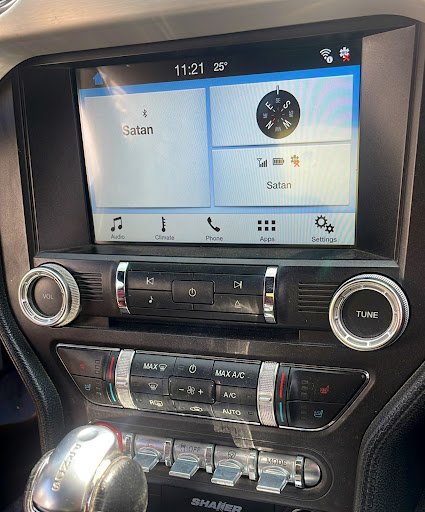 Car audio world zone