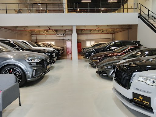 Monarch Autos