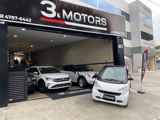 3 MOTORS