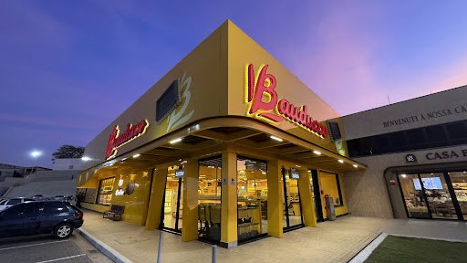 Posto Sakamoto Open Mall - Rod. Pres. Dutra, 210,5 km - Sent. Rio de Janeiro