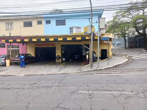 Duas Pistas Escapamentos