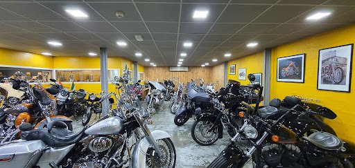 CUSTOM BIKES