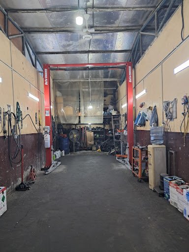 Nejoum Al Mustaqbal Car Repair Garage