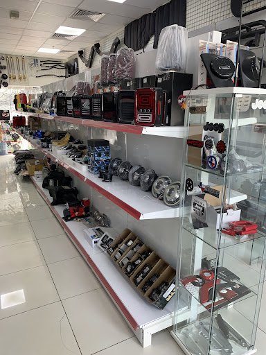 Desert Leaders Car Accessories Trading L.L.C