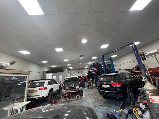 MACHINEHEAD 4x4 (AUTO REPAIR GARAGE)