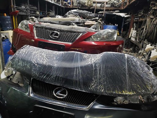 Sama Peshawar used auto spare parts ( LEXUS)