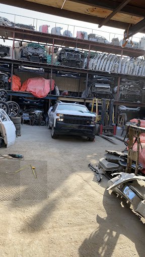 ظافر حافظ لتجارة قطع الغيار السيارات المستعمله Dhafer Hafedh Used auto spare parts