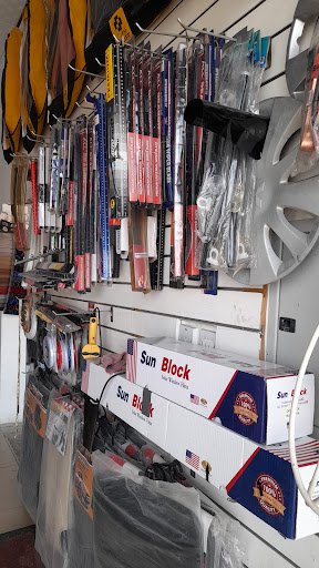 MR MR UPHOLSTERY & ACCESSORIES