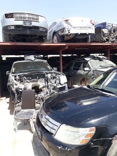 Porsche Wadi Al Heloo Genuine Spare Auto Parts Store Uae