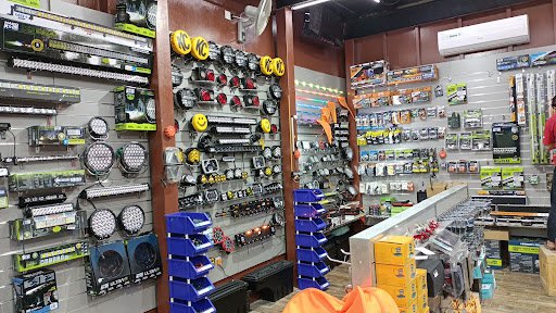 Four wheel auto spare parts & Accessories Trading llc