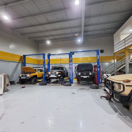 Uno 4x4 Garage