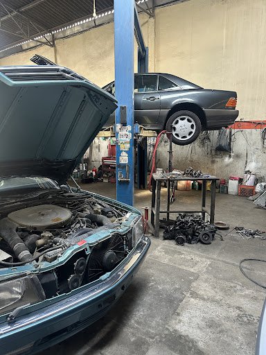 Bait Al Maqdis Auto Maintenance Workshop