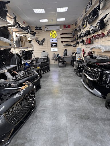 AL MUNAFIS AL AWAL AUTO SPARE PARTS المنافس الاول لتجارة قطع غيار السيارات