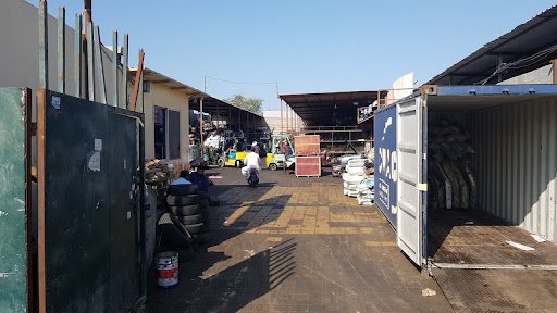 Al yaqout Al Murjan Used Trucks And Spare Parts Trading Co. L.L.C