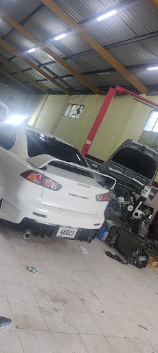 Meena al bahr auto workshop