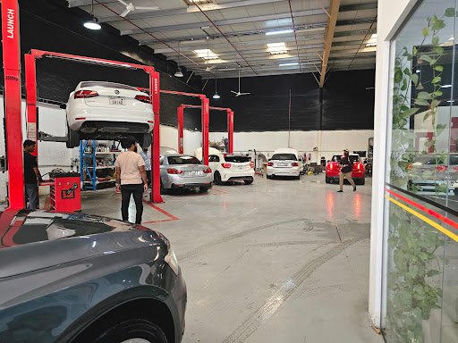 Euro Haus AutoCare - Auto Garage & Luxury Car Repair Dubai