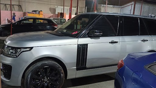 Beverly Hills Auto Repairing Garage ( German, American, European & Japanese Car Specialist )