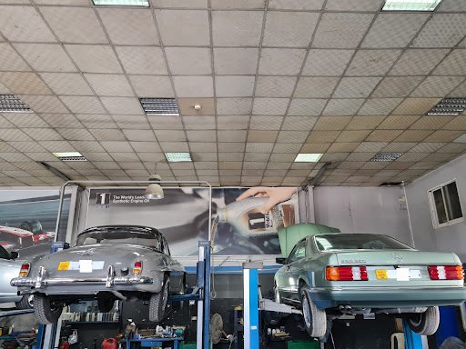 Auto benz Service Center