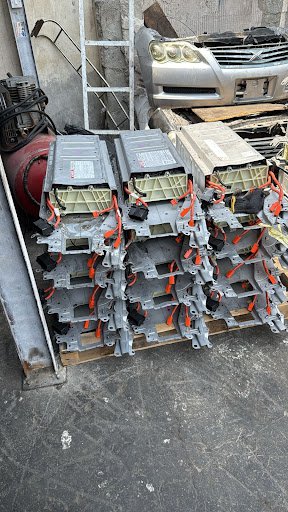hybrid cars garage.electrical,mechanical (camery,lexus,crown,prius,)Cars batteries Replacement & Change in Sharjah UAE