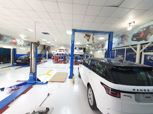 Fox Skyline Exhausts Dubai