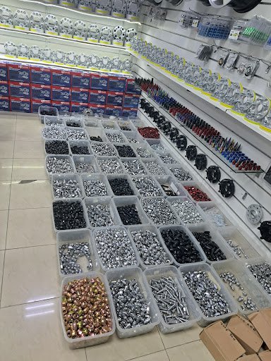الحالة لتجارة اطارات السيارات
