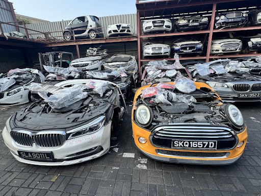 DAR AL MADINAH AUTO USED SPARE PARTS